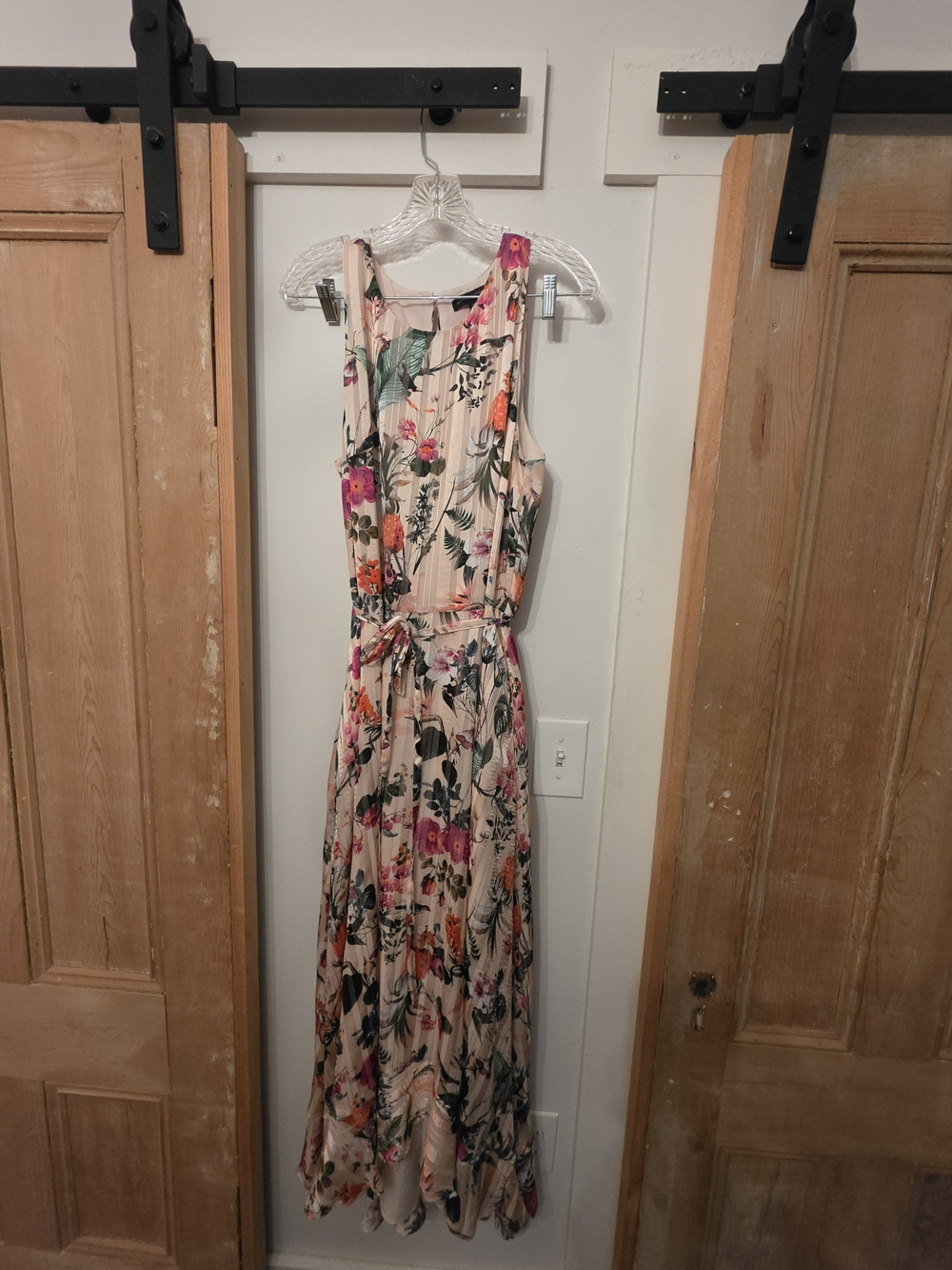Banana Republic Floral Maxi Dress in Blush Pink (14T)